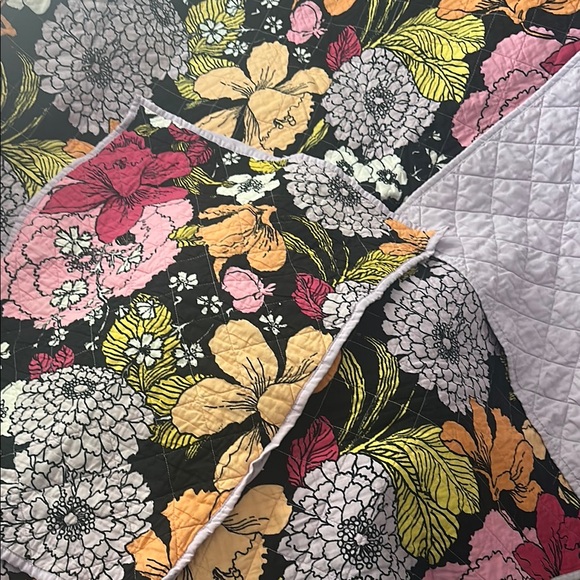 Floral Quilt with Sham - Picture 1 of 3